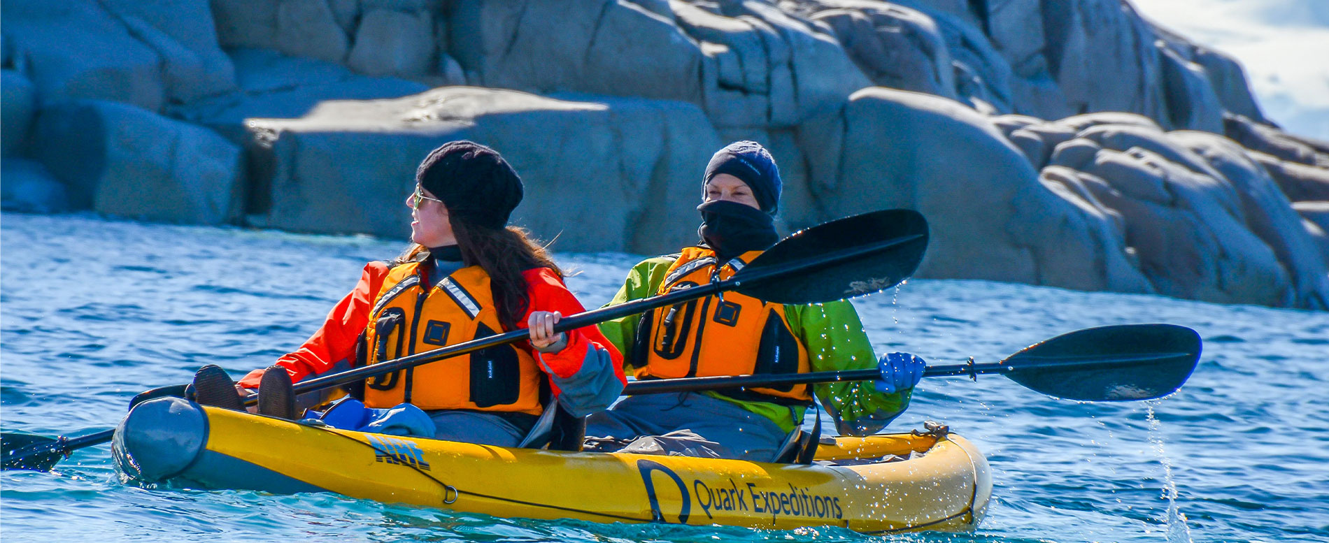 What To Wear For Kayaking Men and Women: An Ultimate Paddling